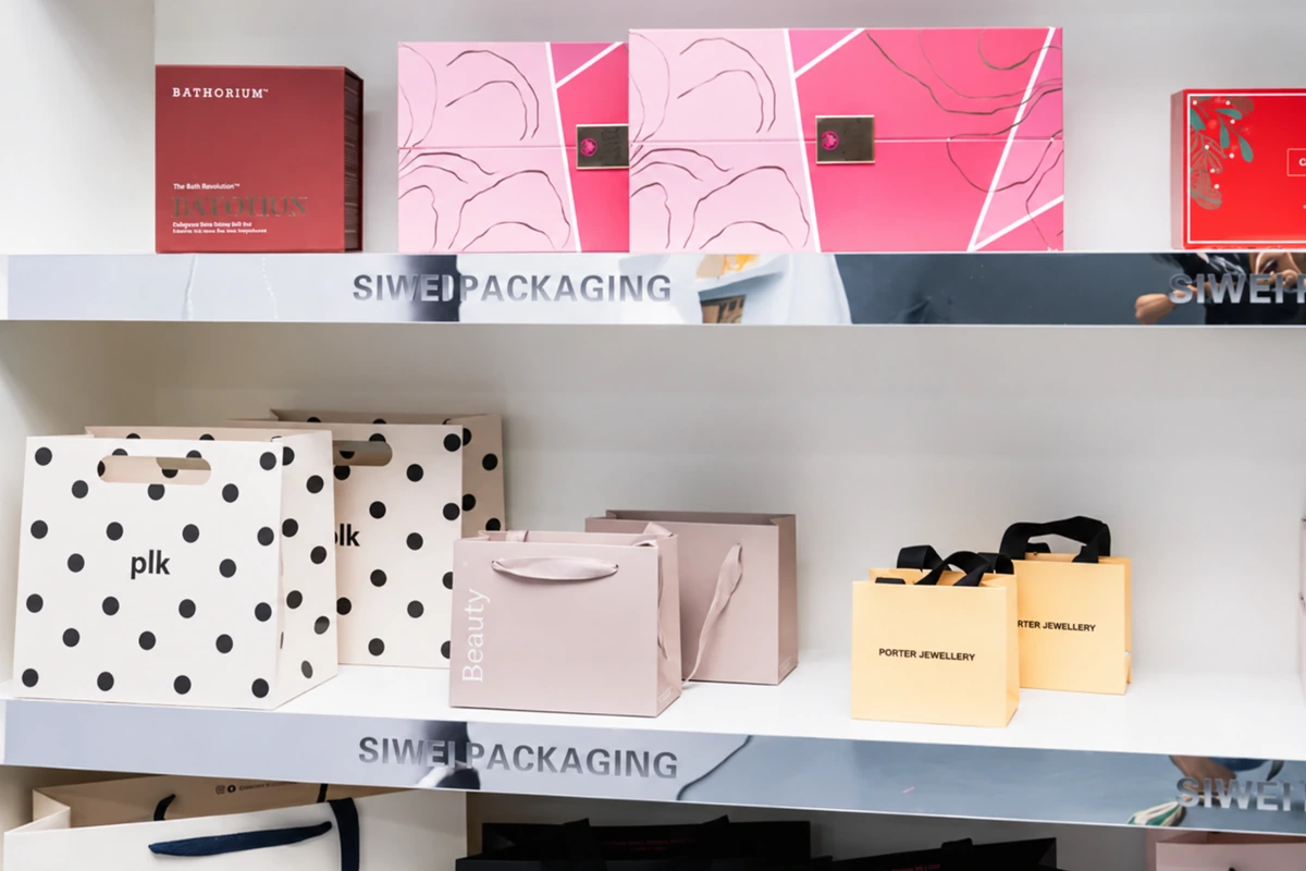 Coordinated primary packaging and shipping supplies